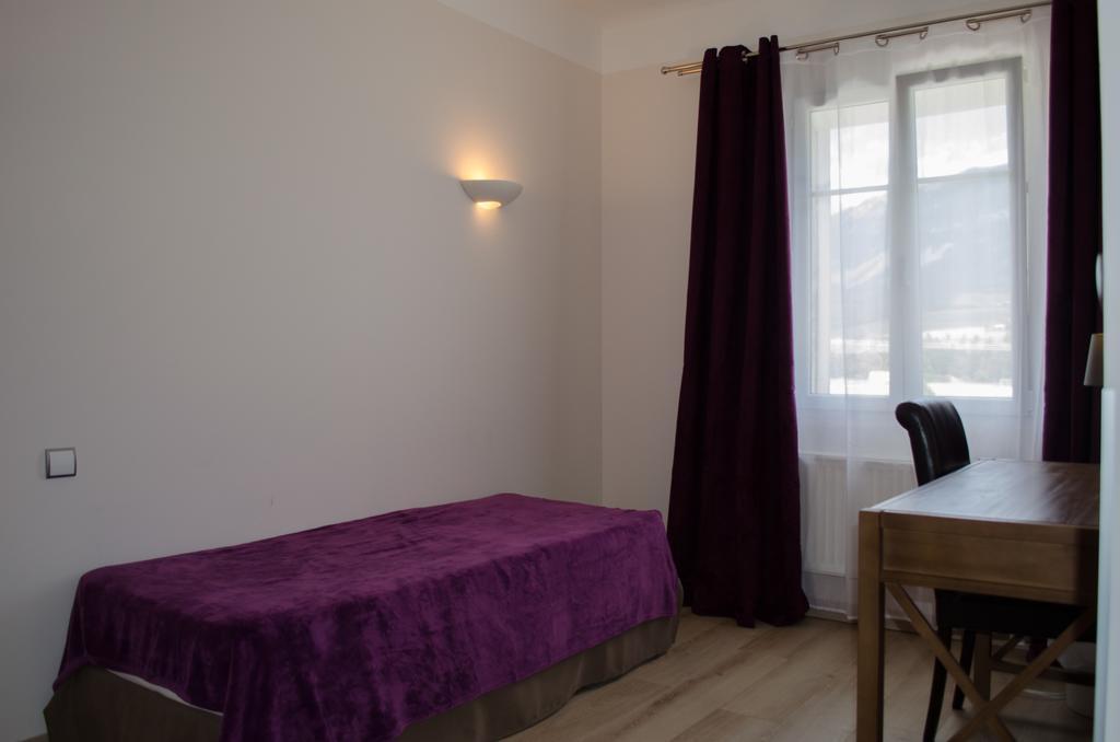 Hotel Lac Et Foret Saint-Andre-les-Alpes Bagian luar foto
