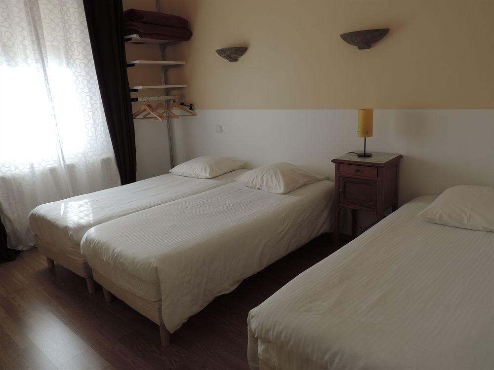 Hotel Lac Et Foret Saint-Andre-les-Alpes Bagian luar foto